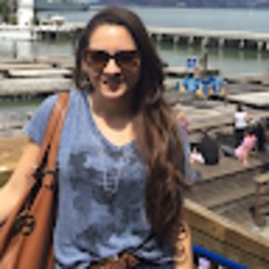 Meet your Posher, Thaís